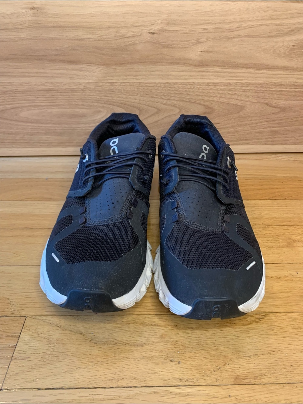 On Cloud Black Women's Sneakers - Size 9.5 - Picture 4 of 8